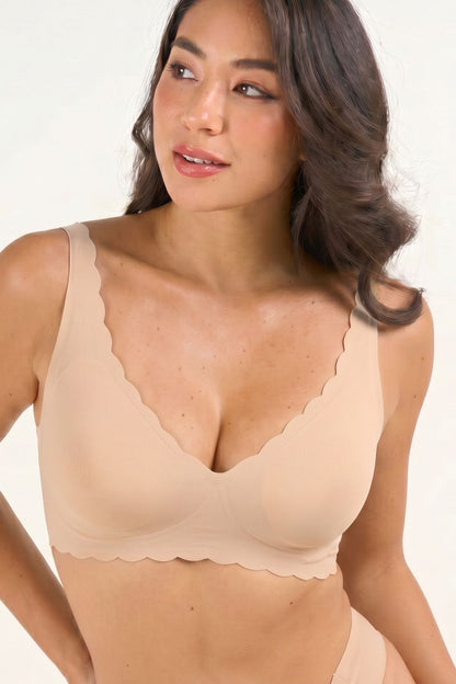 Seamless Deep V Push-Up Scalloped Jelly Wireless Bra